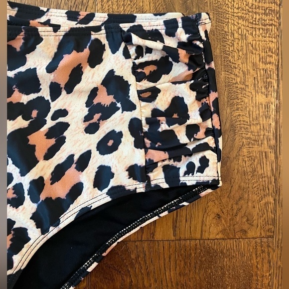 Cheetah high waist swim bikini bottoms ruched animal print Cheetah Womens L NWOT - Picture 4 of 6